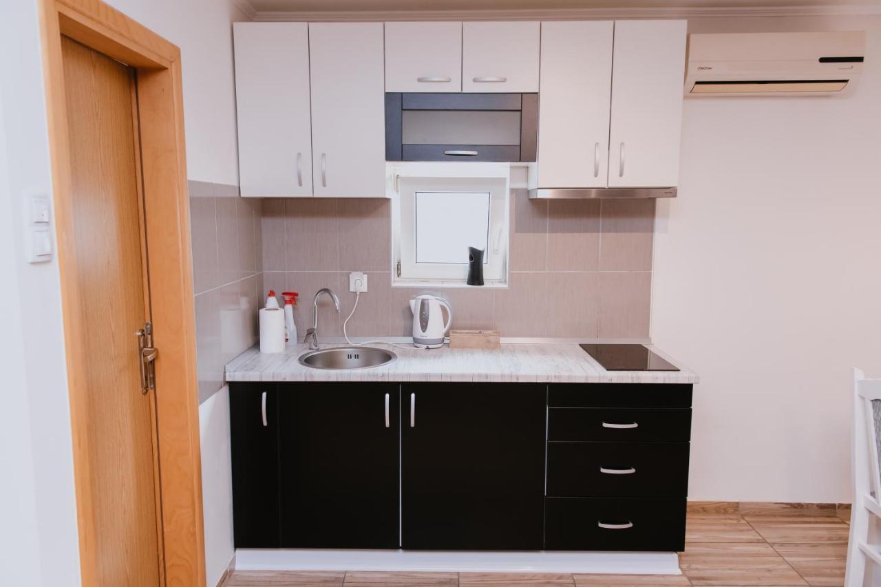 Studio Apartment Dzungla Doboj Buitenkant foto